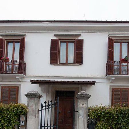 Relax Apartment Сулмона Екстериор снимка